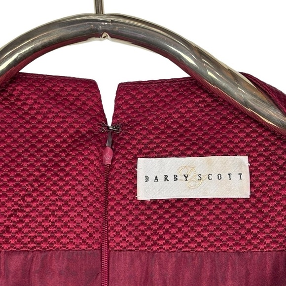 DARBY SCOTT TIERED SQUARE NECK SHORT SLEEVE JACQUARD RED HOLIDAY COCKTAIL DRESS - Picture 12 of 14